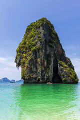 Kalksteines am Phra Nang beach in Krabi, Thailand