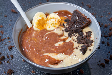 Vegan nice-cream chocolate-vanilla 
