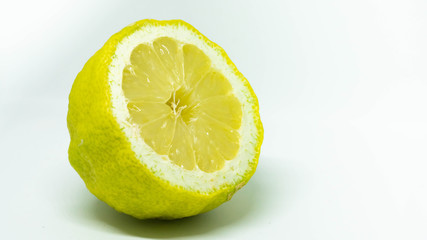 Gros plan de citron tranché