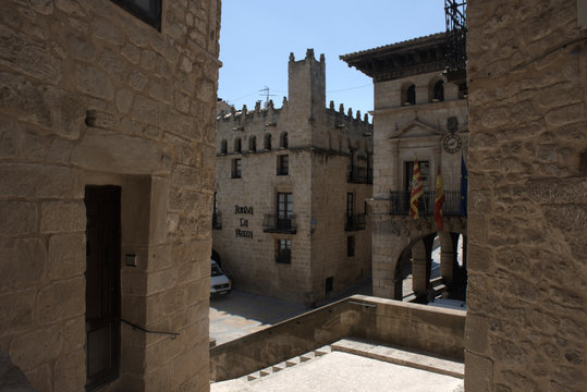Edificios antiguos en el nucleo històrico de Valderrobles.