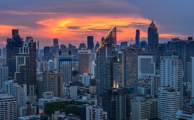 Fototapeta na wymiar scenic of twilight sky cityscape urban building