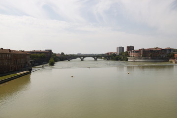 Obraz premium La Garonne à Toulouse, Haute-Garonne 