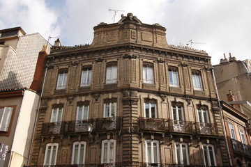 Fototapeta na wymiar Immeuble ancien à Toulouse, Haute Garonne