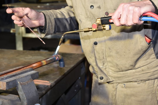 soudure cuivre avec chalumeau pour tuyauterie
