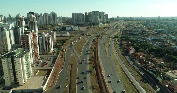 Vista a&eacute;rea da via EPTG, Bras&iacute;lia, DF