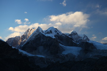 Fototapeta premium Amazing mountains on Himalayas - Nepal.