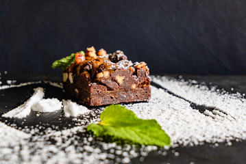brownie with mint