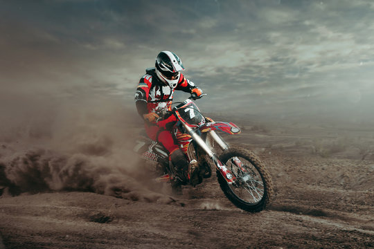 Página 17  Motocross Vector Imagens – Download Grátis no Freepik