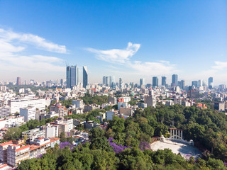 Vista panorámica del Skyline de la Ciudad de México desde el Parque España