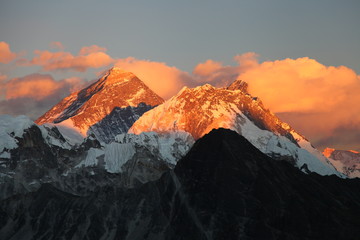 Amazing mountains on Himalayas - Nepal. - obrazy, fototapety, plakaty