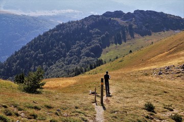 Fototapeta premium joueur de tambourin sur les crêtes du Vercors