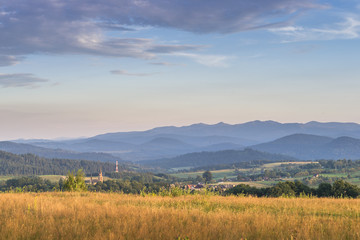 Bieszczady, widok na Lutowiska i Bieszczady wysokie