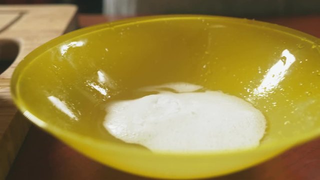 soda slaked in lemon juice. close-up 4k, dolly shot