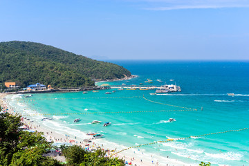 Fototapeta na wymiar Top-rated beaches in Thailand. The soft white sand on the beach is only one part of the experience. Close to nature, surrounding you with views of the beach.