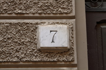 7 numero civico casa antica, 