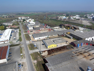 Vue aérienne d'une zone industrielle