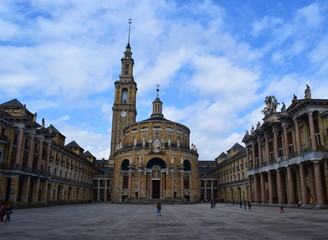 Fototapeta na wymiar Universidad laboral de Gijón.