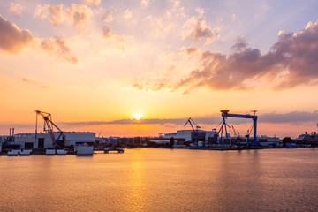 Fototapeta na wymiar Sunset in the harbor
