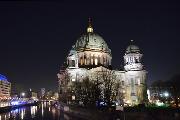 Berliner Dom © bernd_fuelle