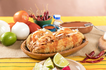 Fototapeta na wymiar Typical Mexican cuisine