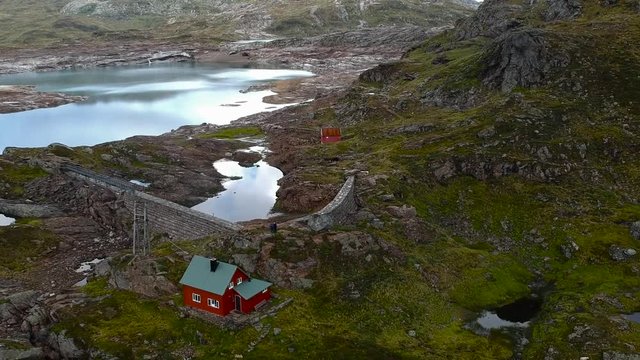 Rivers and lakes in the norwegian mountains