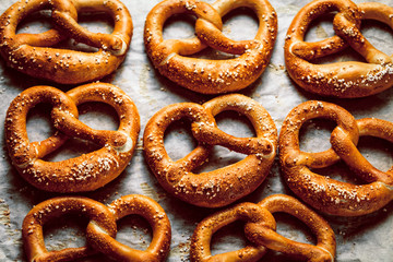 Oktoberfest Brezel frisch aus der Backofen