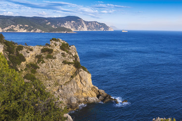 Fototapeta na wymiar blue and green coastline on Corfu island, Paelokastrica, Greece
