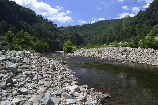 Fiume Flumendosa vicino a Is Caddaias