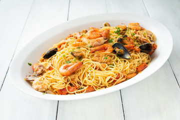 Spaghetti allo scoglio, seafood spaghetti, Mediterranean food