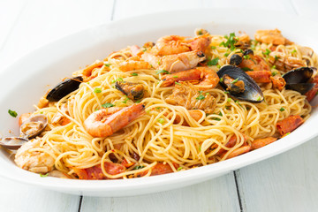 Spaghetti allo scoglio, seafood spaghetti, Mediterranean food