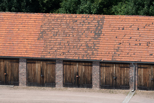 Pferdest&auml;lle auf einem alten geh&ouml;ft