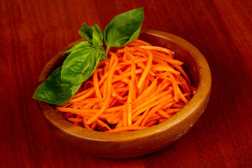 Shredded carrot salad