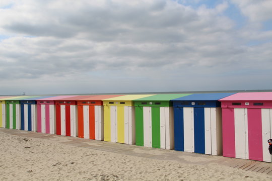 Rainbow cabins Dunkirk