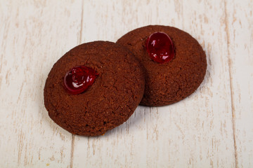 Chocolade cookies with jam
