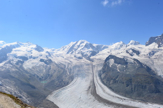 Gebirgsmassiv Monte Rosa in den Walliser Alpen 