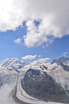 Gebirgsmassiv Monte Rosa in den Walliser Alpen 
