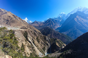 Fototapeta na wymiar Amazing mountains on Himalayas.