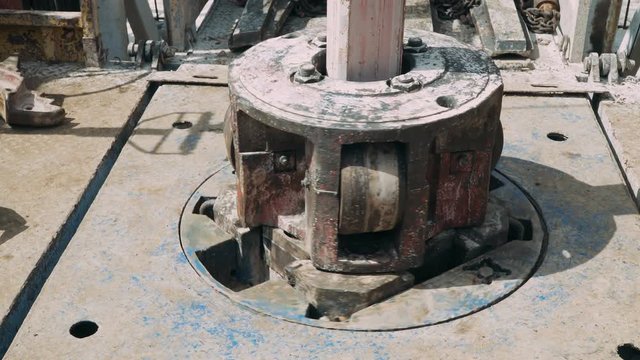 Drill pipe rotating in the rotary table for Oil Drilling Rig - Oilfield Industry