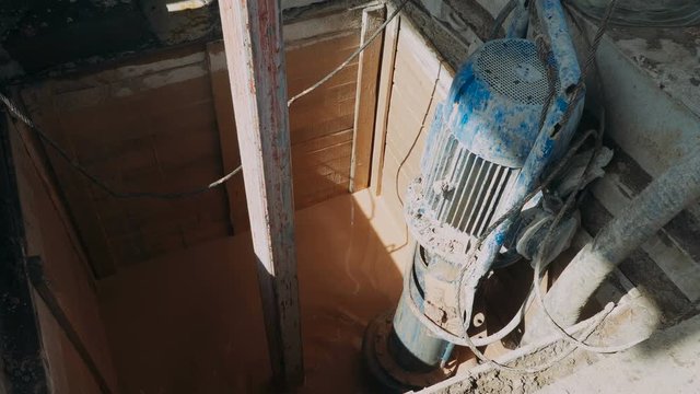 Drill pipe rotating in the rotary table for Oil Drilling Rig - Oil and Gas Industry.