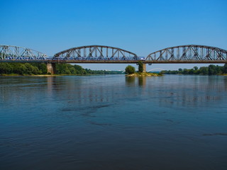 Fototapeta premium Train going on the bridge