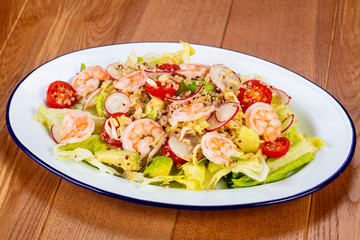 Salad with prawn