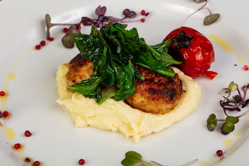 Chicken cutlet with mushed potato