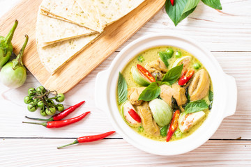 Roti and Green Curry with Chicken