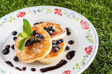 pancakes with blueberries