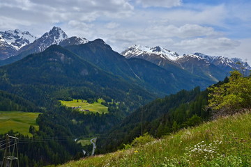 Fototapeta na wymiar Swiss Alps-view on the Engadin from the road to Scuol
