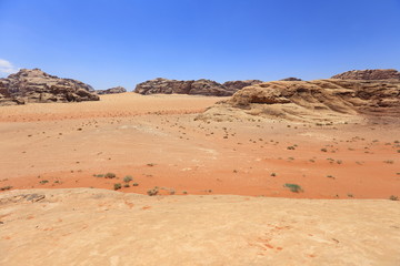 Fototapeta na wymiar Red dunes in the Wadi Rum desert, Jordan 