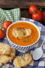 Herzhafte Tomatensuppe