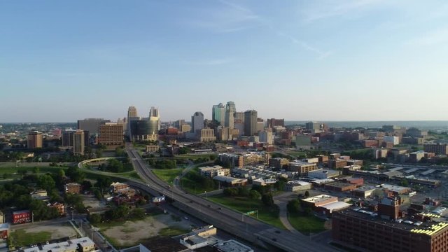 Kansas City, MO Skyline - Aerial Drone Video Slide