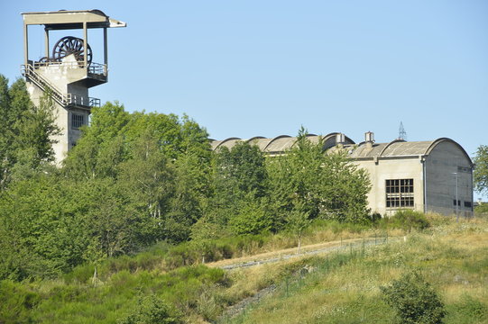 Choron et ancienne mine de charbon, pr&egrave;s du Chambon, Loire