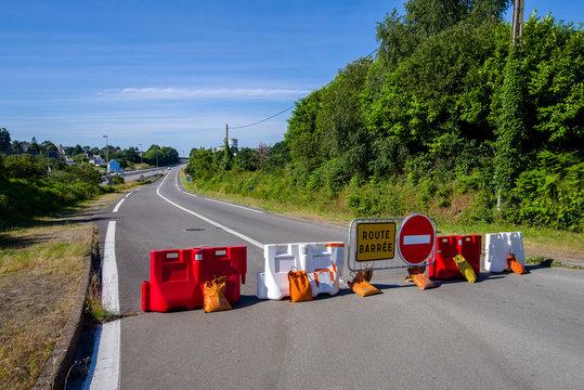 Route barr&eacute;e